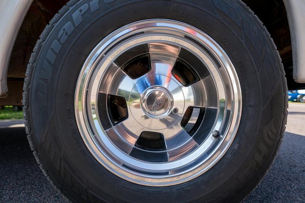 Entdecken sie die innovativen technologien die das einparken von autos revolutionieren!